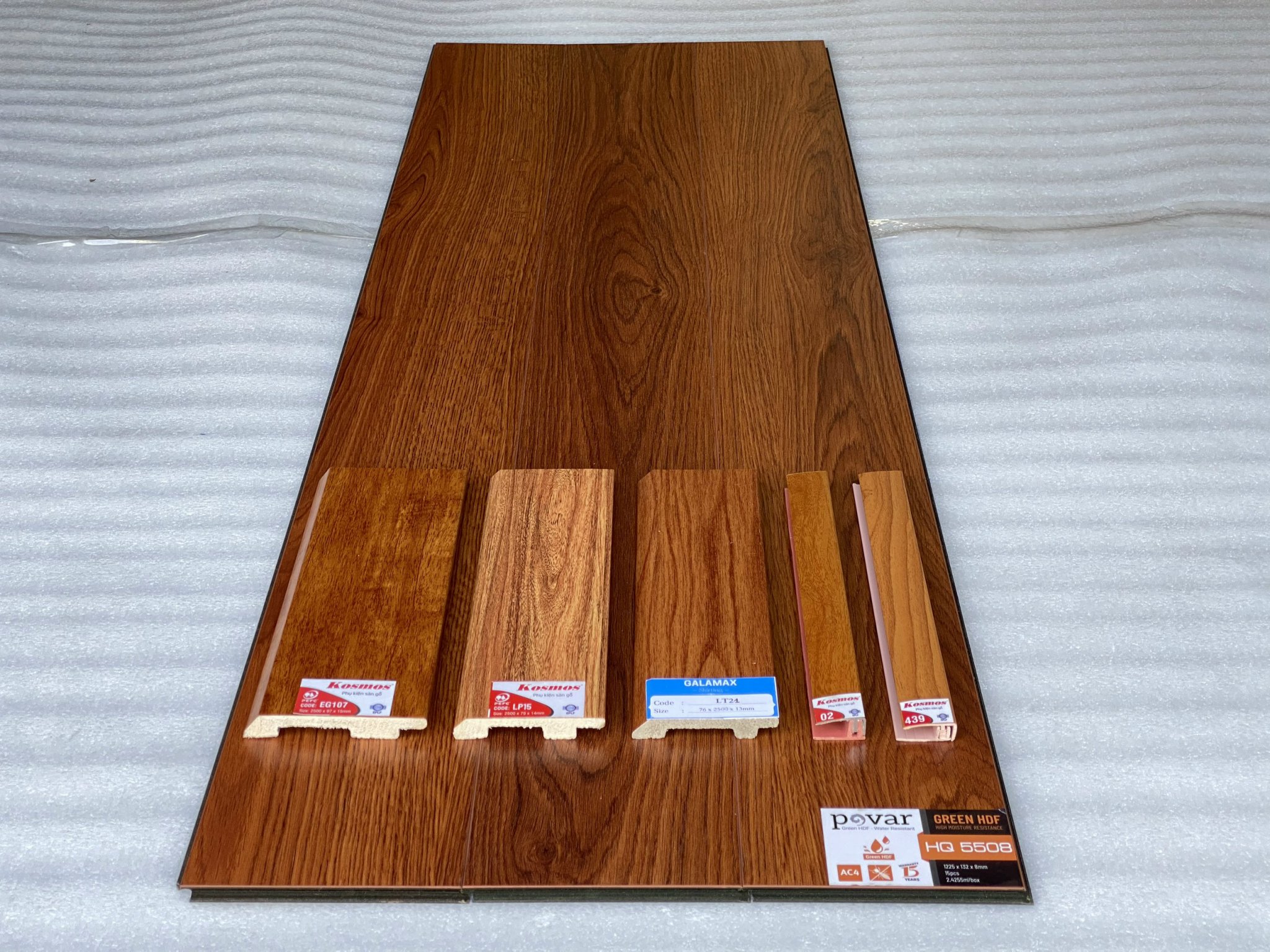 Sàn gỗ Povar 8mm QH5508